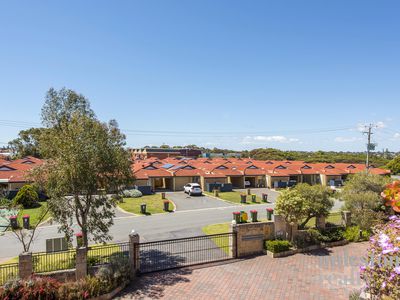 5 / 7 Bellion Drive, Hamilton Hill