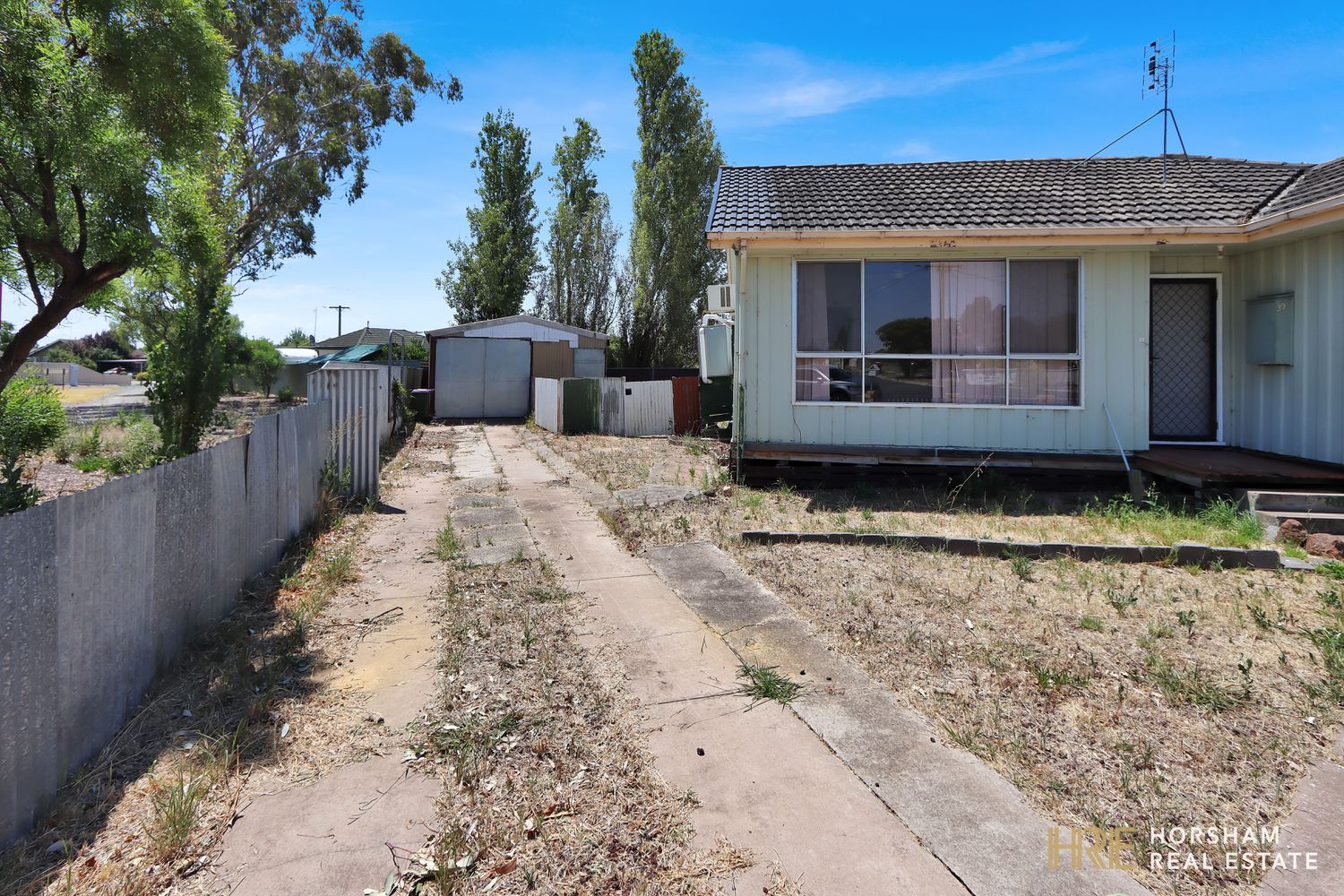39 Winifred Street, Horsham