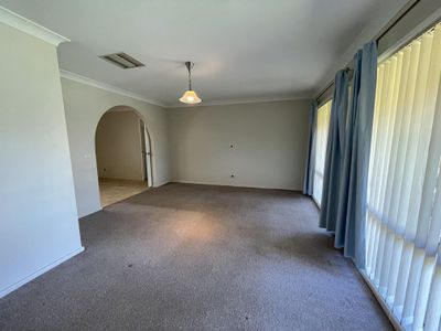 8 Norfolk Crescent, Dubbo