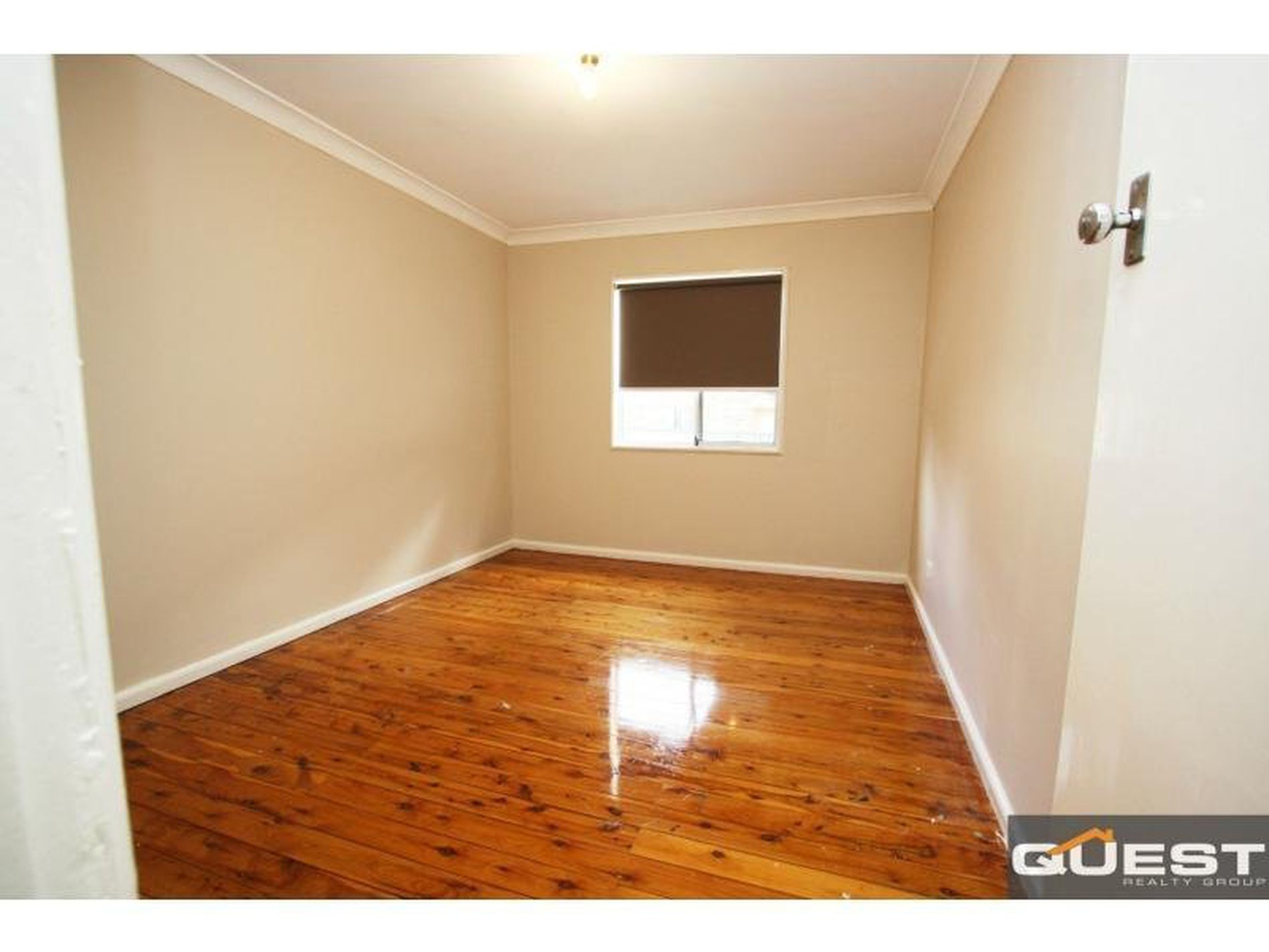 32 Robertson Road, Chester Hill