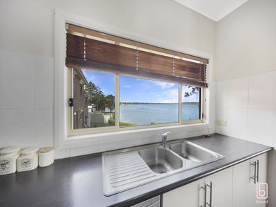 83 Main Road, Toukley