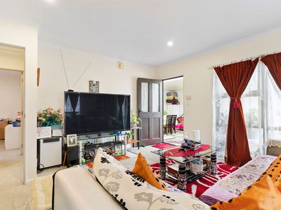 1 Riverpark Crescent, Henderson