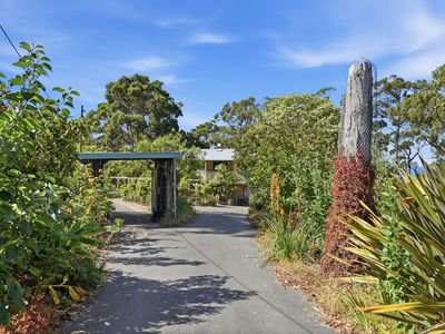 22 Cray Point Parade, Eggs And Bacon Bay