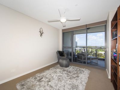 701 / 96 Bow River Crescent, Burswood