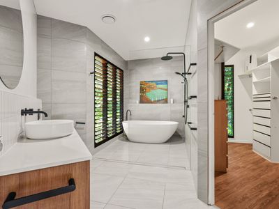 10 Rainforest Road, Edmonton