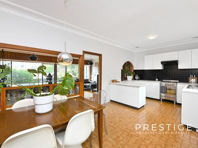 44 Highclere Avenue, Banksia