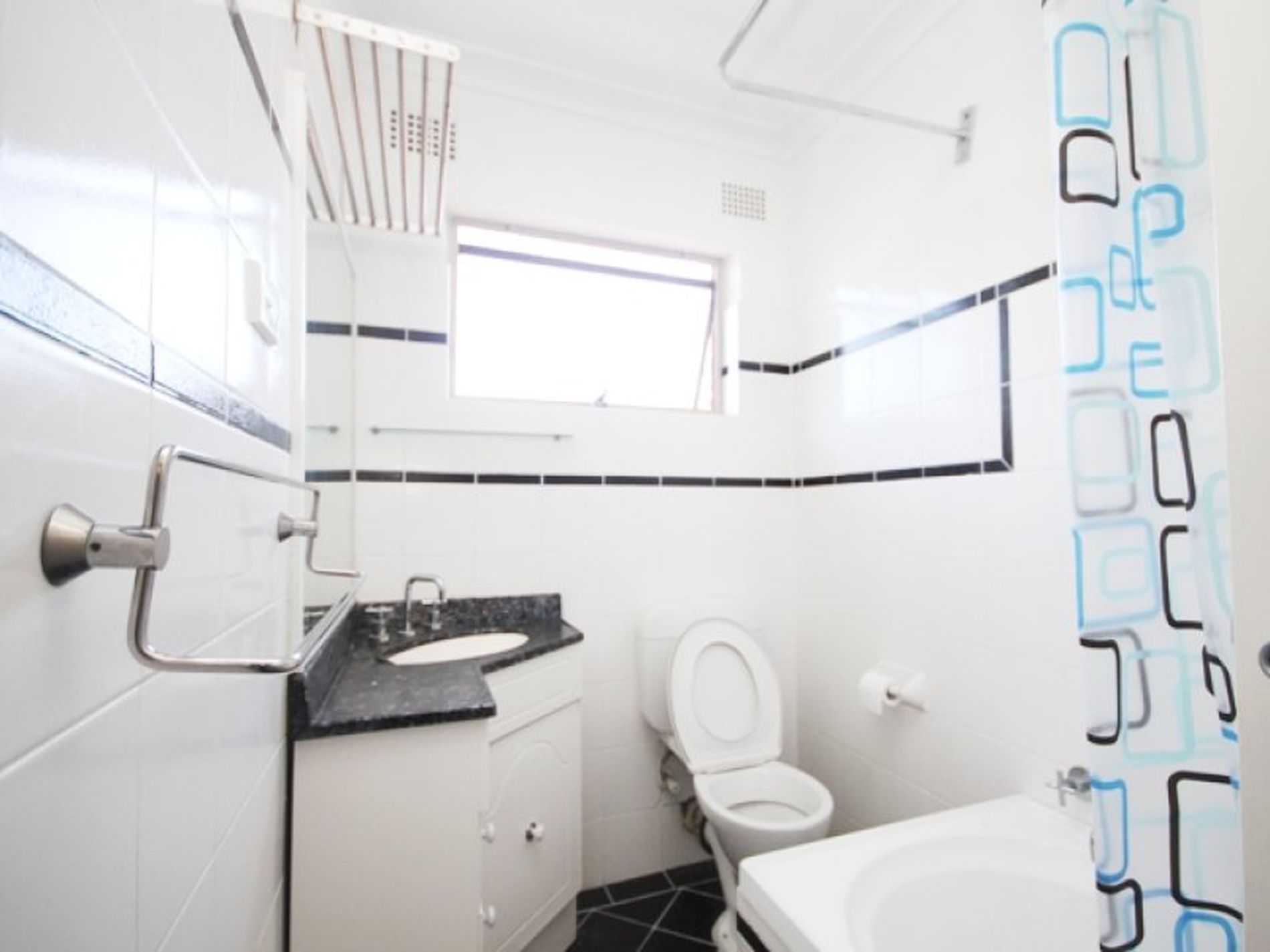 28 Broadarrow Road, Narwee