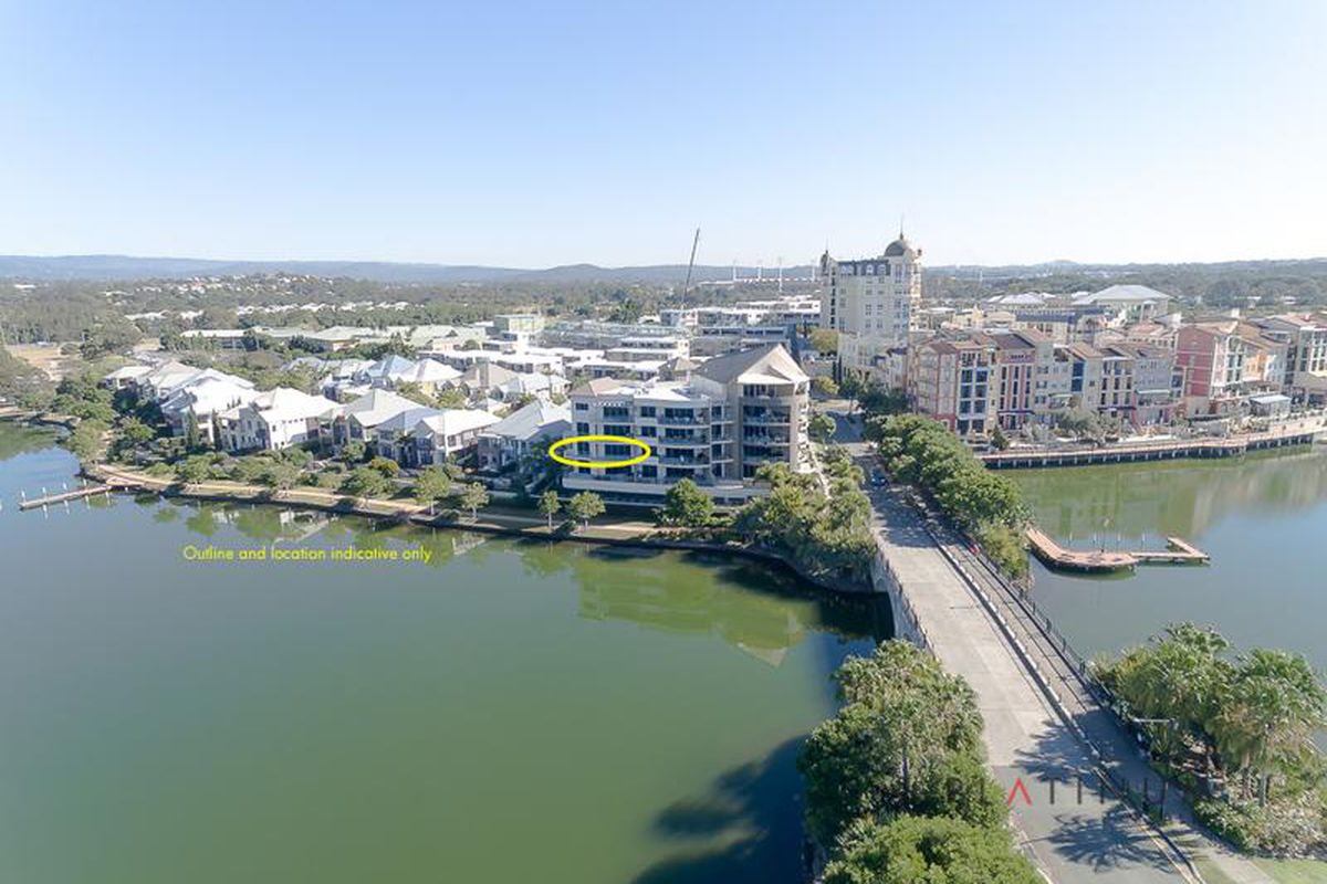 12 / 3046 Quay South Drive, Carrara