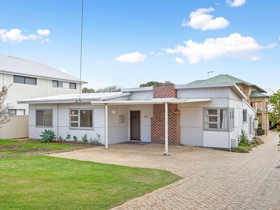 33A Mary Street, Watermans Bay