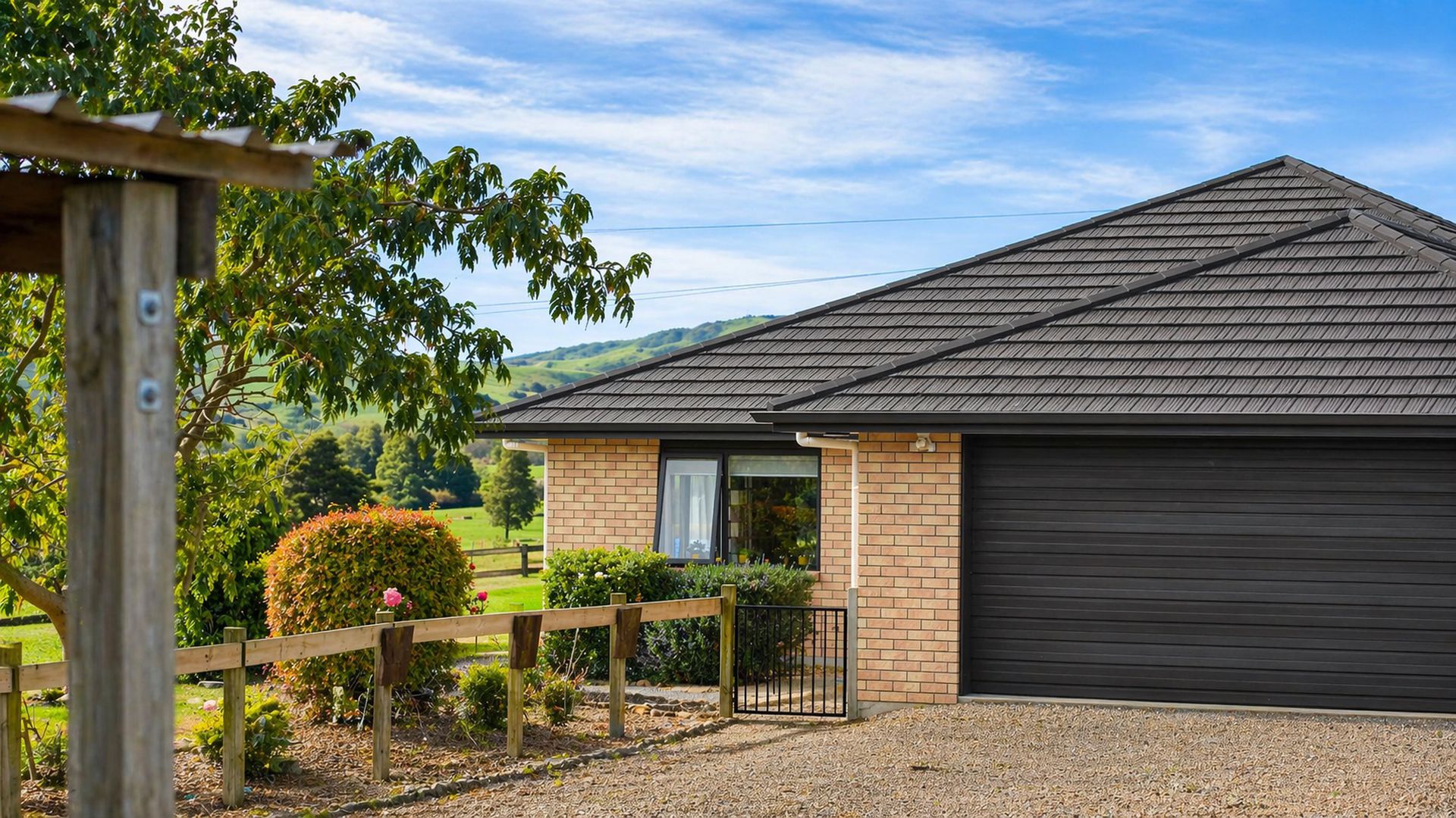 Lifestyle Living + 54m² Powered Shed