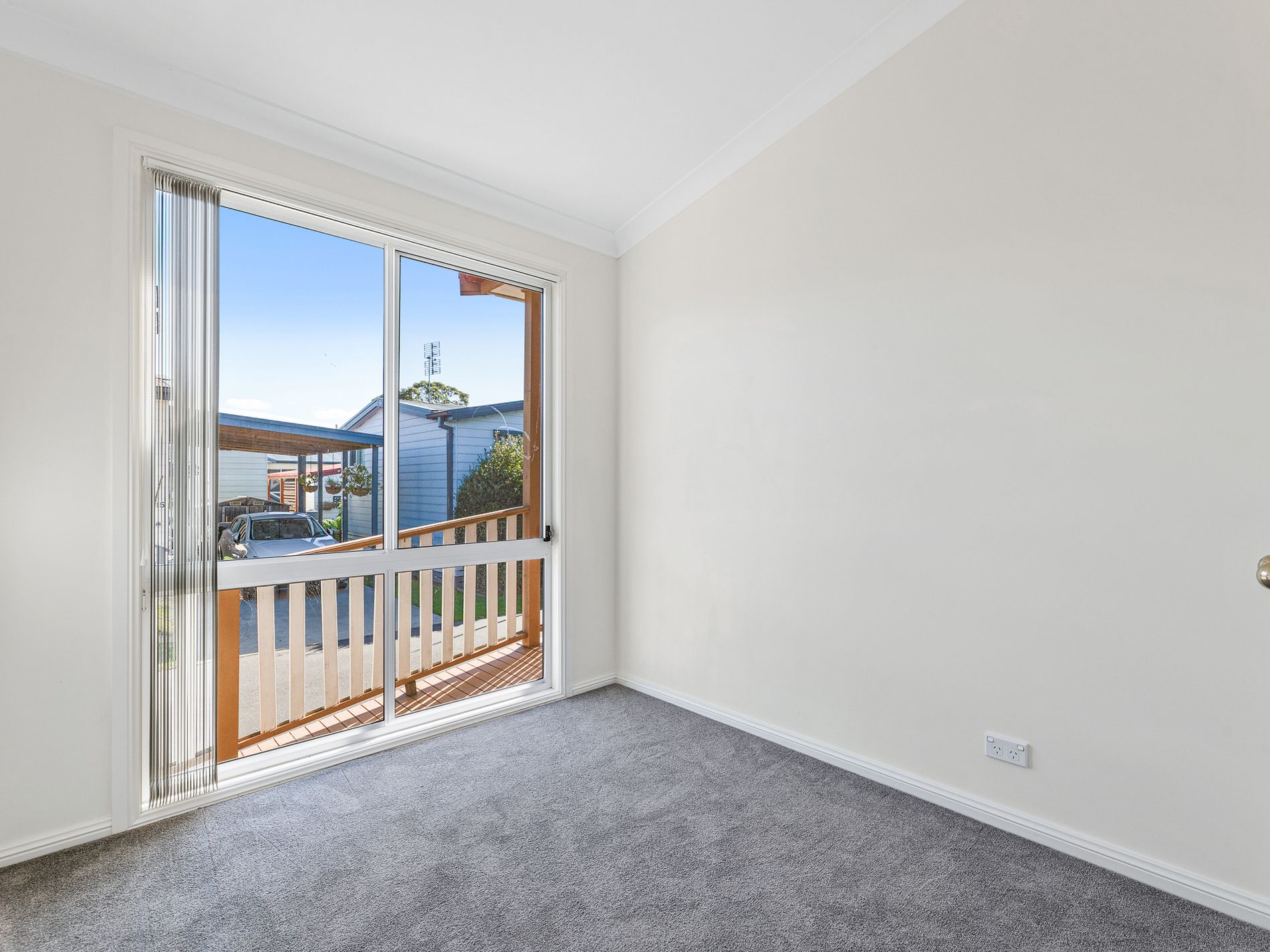 j15 / 48 Princes Highway, Narooma