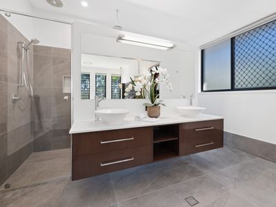 21 Chinaberry Crescent, Upper Coomera