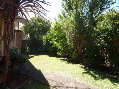 2 / 39 Junction Rd, Beverly Hills