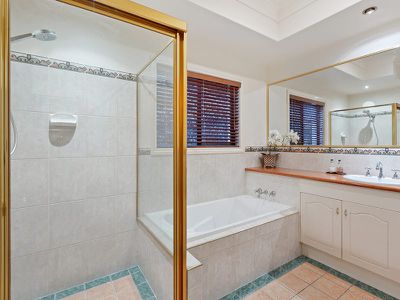 19 The Heights, Underwood