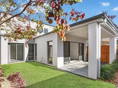 29 Grand Court, Fairy Meadow