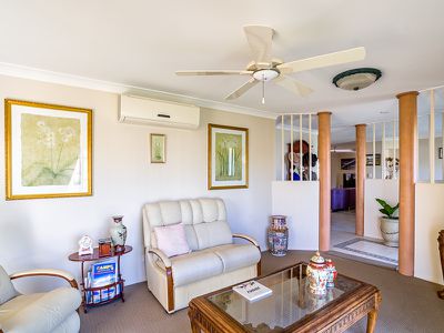 16 Lester Crescent, Torquay