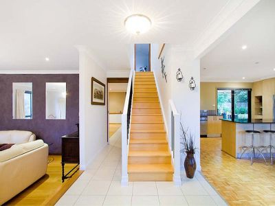 3 Koombala Grove, Cordeaux Heights