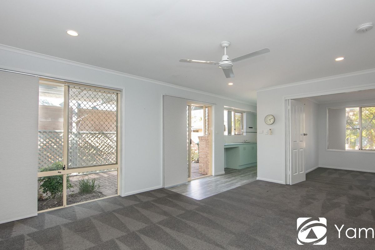 9 / 17A Beach Street, Yamba