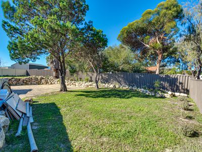 1 Newquay Close, Yanchep