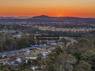 110-114 Townsvale Drive, Woodhill