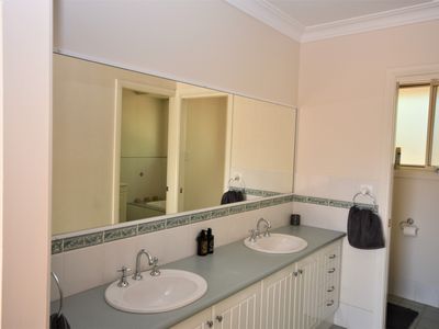 18 Charmere Place, Dubbo