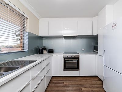 6 / 1 Marcus Avenue, Booragoon