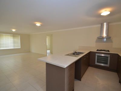 13C Doust Street, Cannington