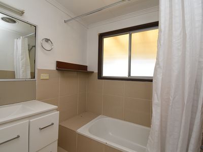 A / 28 Pelican Street, Longreach