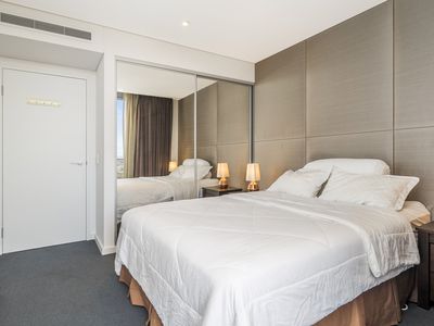 1908 / 96 Bow River Crescent, Burswood