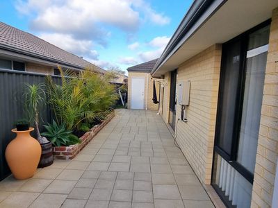 42 Pulchella Ramble, Banksia Grove