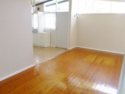 66 Barton Street, Oak Flats