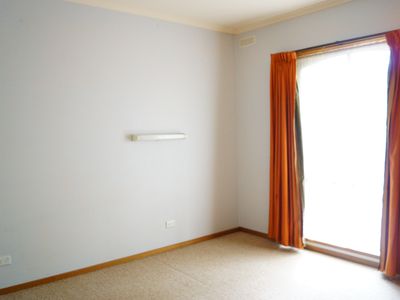 4 Drummond Street, Horsham