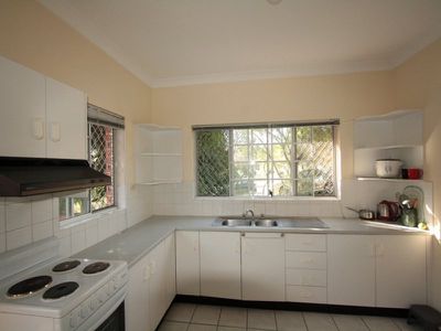 1 / 12 Deakin Street, West Ryde
