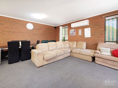 2 / 93 HUONS HILL ROAD, Wodonga