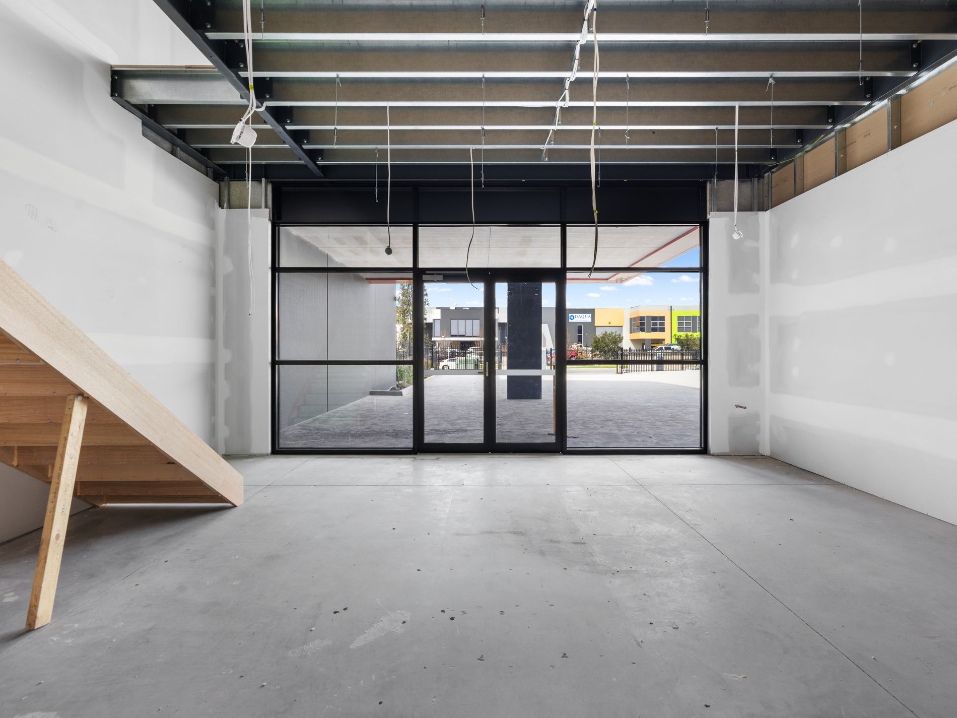 1&2 / 12 Leader Street, Truganina