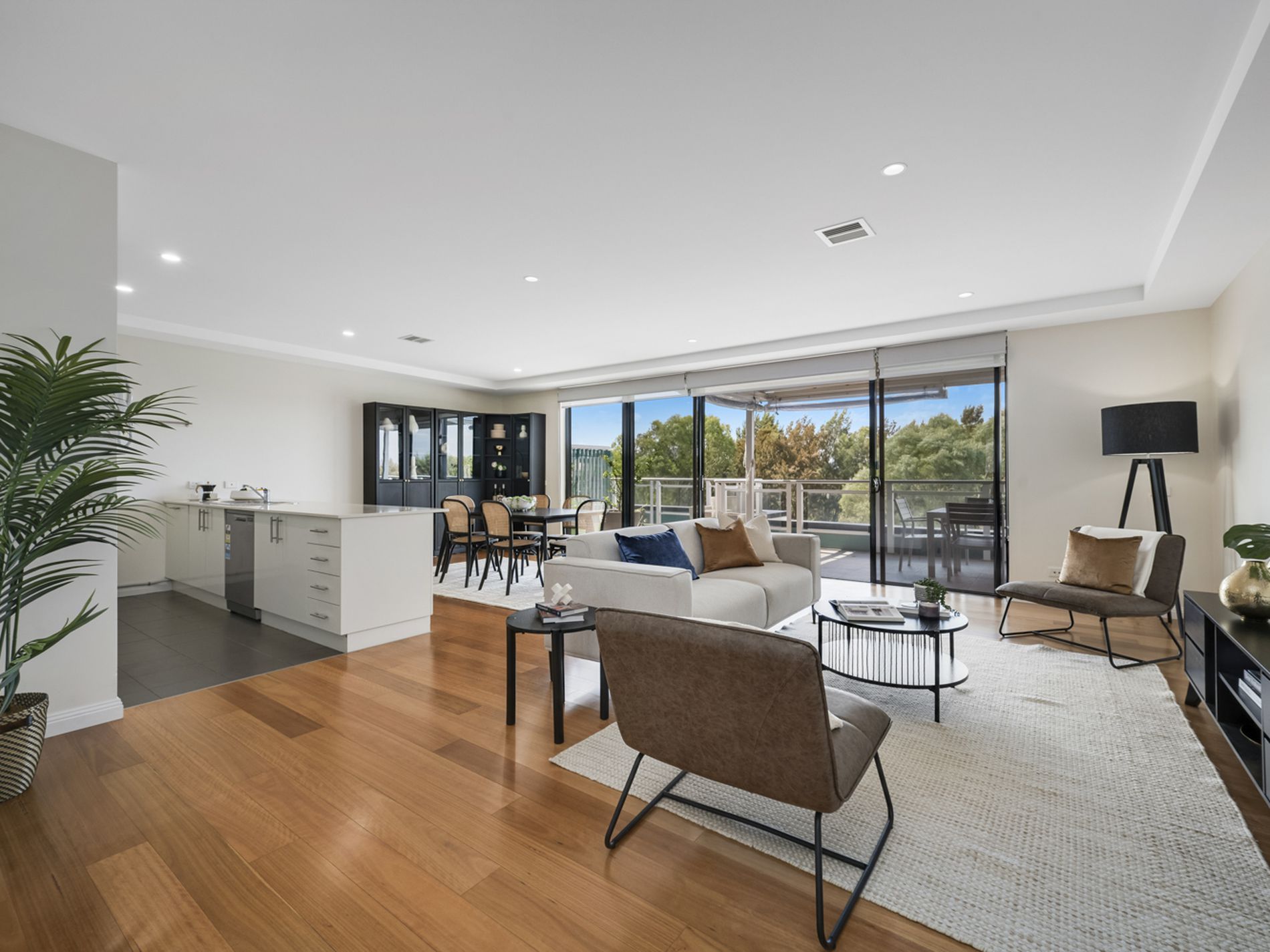 135 / 54 Printers Way, Kingston