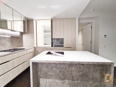 G04 / 20 Queens Road, Melbourne