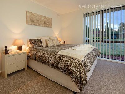 4 WILTSHIRE CRESCENT, Wodonga