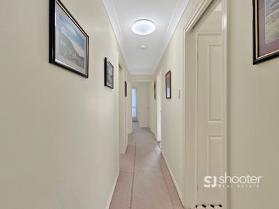 2B Gasnier Place, Dubbo