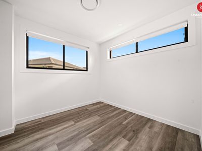 16 Flood Avenue, Austral