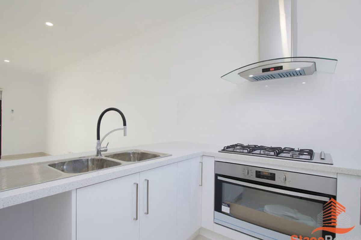 47A Alderley Square, Wilson