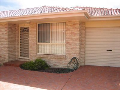 2 / 23 Sassafrass Ave, Windang