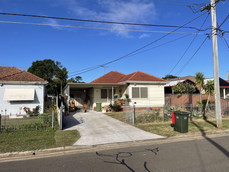 34 Wyony street, Canley Heights