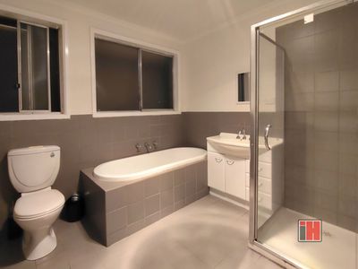31 Ninevah Cres, Wheelers Hill