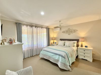6 Bronton Way, Point Vernon