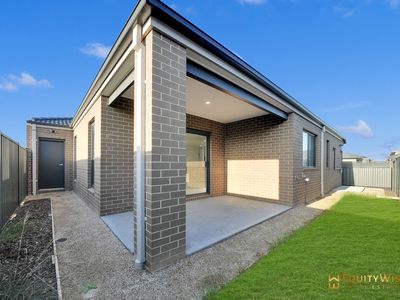 25 Dryandra Street, Manor Lakes