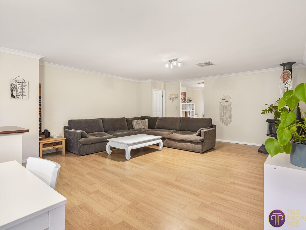 52 Maamba Road, Wattle Grove