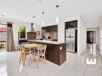 98 Scotsdale Drive, Cranbourne East