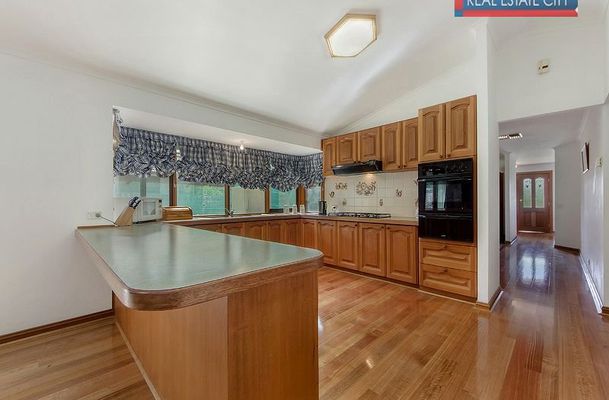5 Sorbonne Drive, Sunbury