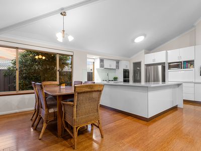 5 Flecker Court, Winthrop